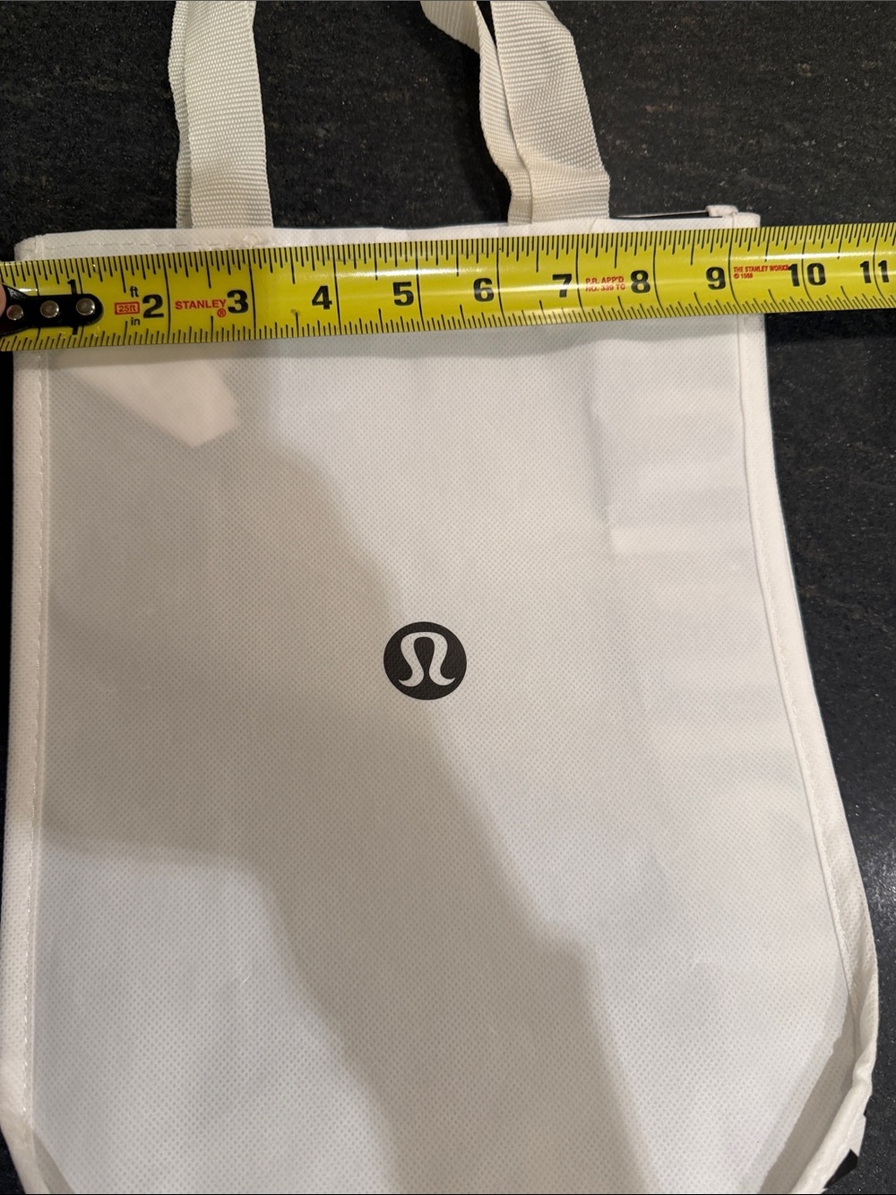 NEW🤩LULULEMON SMALL WHITE & BLACK REUSABLE TOTE BAG WITH HANDLES & SNAP CLOSURE - Picture 7 of 10